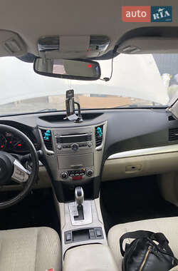 Универсал Subaru Outback 2010 в Киеве