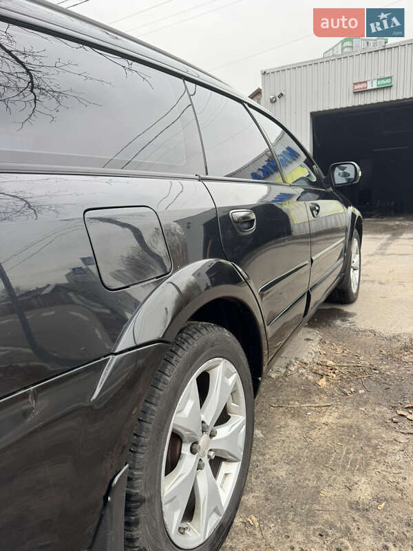 Универсал Subaru Outback 2008 в Киеве