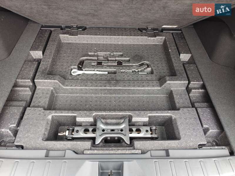 Универсал Subaru Outback 2023 в Киеве