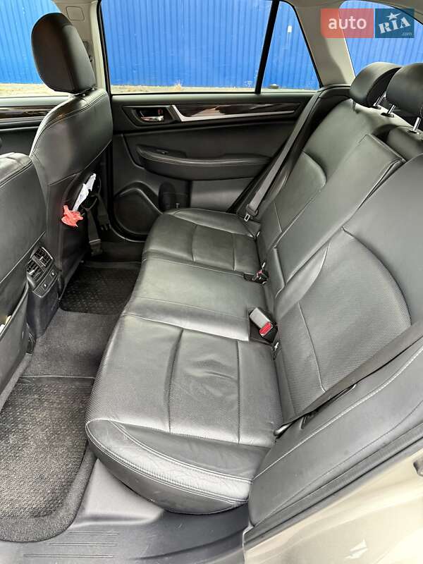 Универсал Subaru Outback 2017 в Киеве фото 10 Универсал Subaru Outback 2017 в Киеве