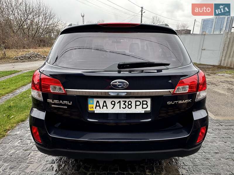 Універсал Subaru Outback 2013 в Києві