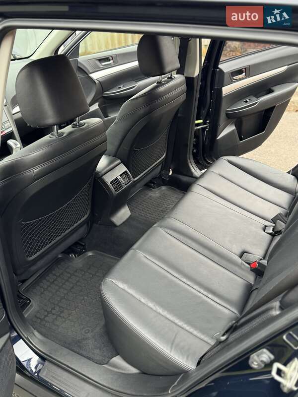 Універсал Subaru Outback 2013 в Києві