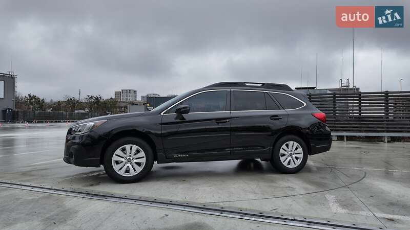 Универсал Subaru Outback 2017 в Киеве