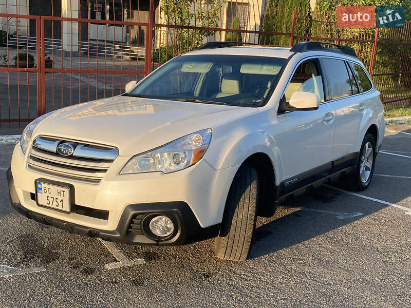 Универсал Subaru Outback 2013 в Львове