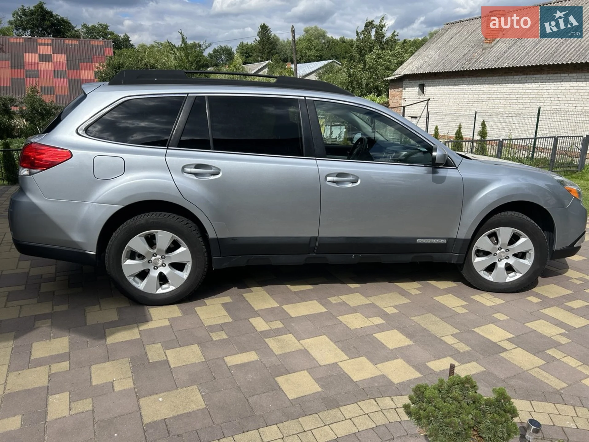 2011 Subaru Outback - мініатюра 4