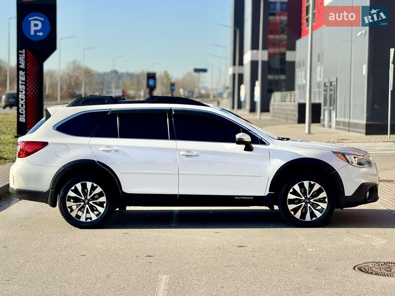 Универсал Subaru Outback 2016 в Киеве