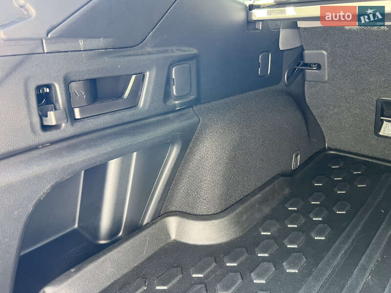 Универсал Subaru Outback 2024 в Вышгороде