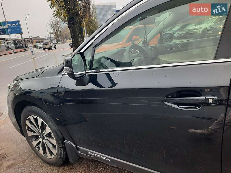 Универсал Subaru Outback 2015 в Киеве
