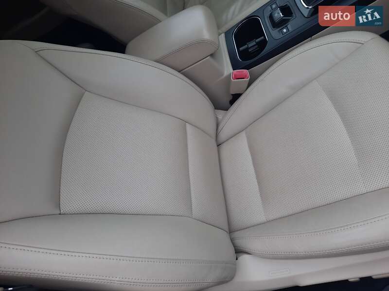 Универсал Subaru Outback 2015 в Киеве