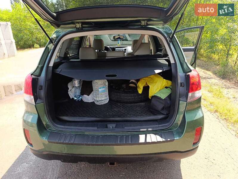 Универсал Subaru Outback 2013 в Киеве