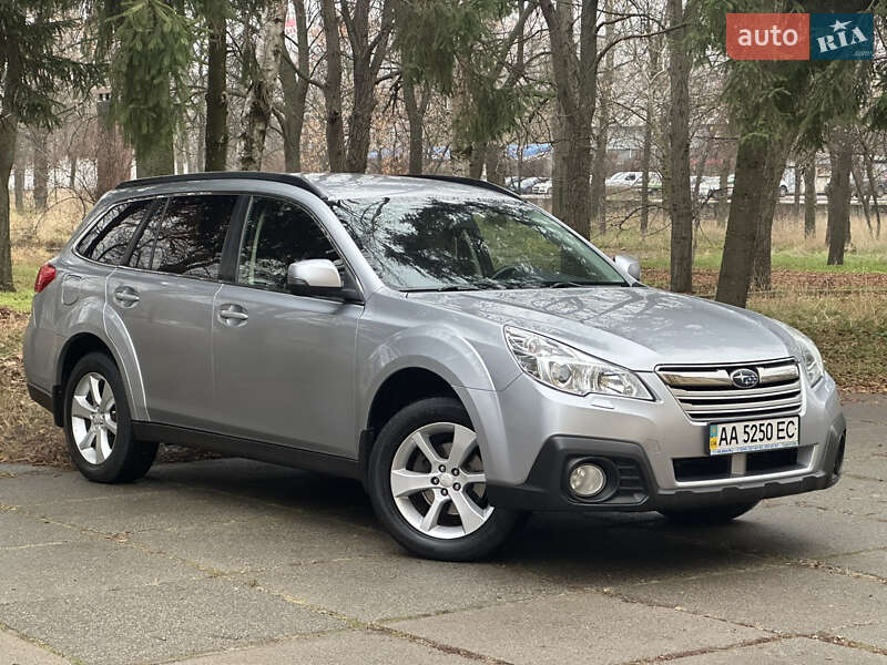 Универсал Subaru Outback 2013 в Киеве