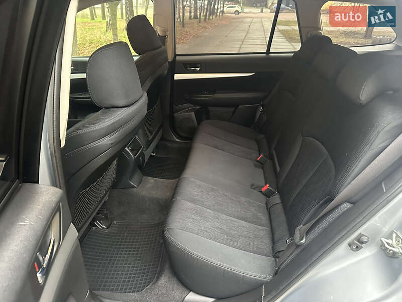 Универсал Subaru Outback 2013 в Киеве