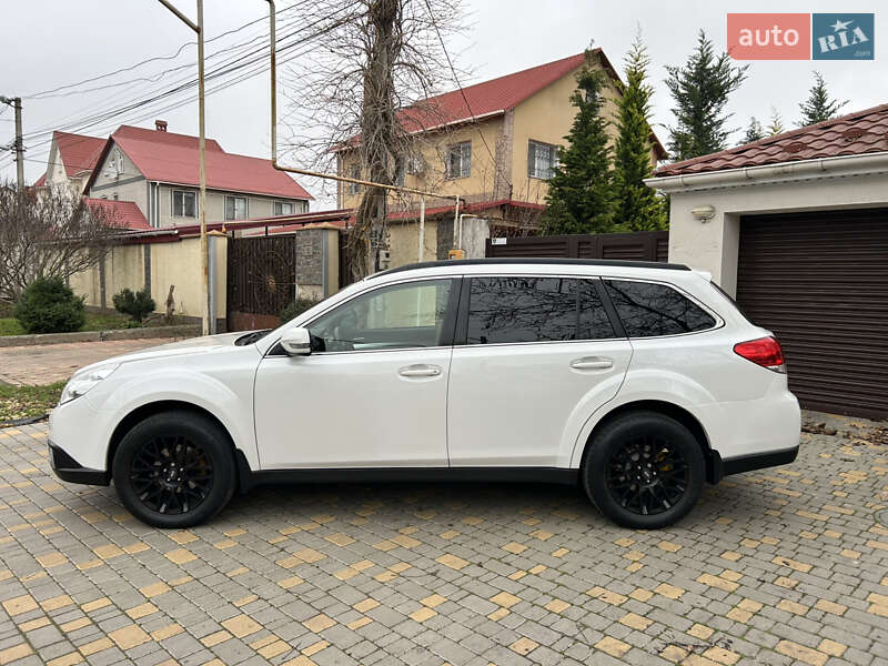 Универсал Subaru Outback 2010 в Одессе