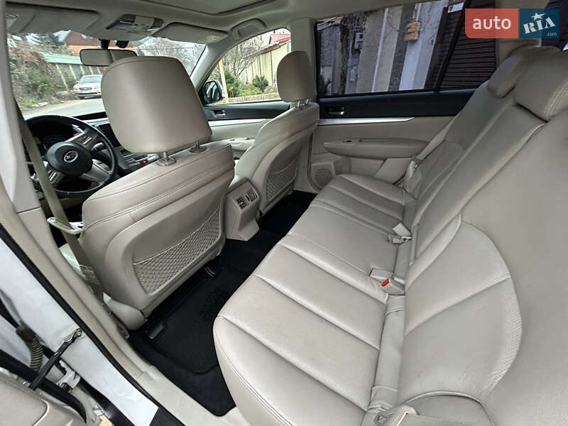 Универсал Subaru Outback 2010 в Одессе