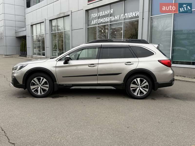 Универсал Subaru Outback 2020 в Киеве