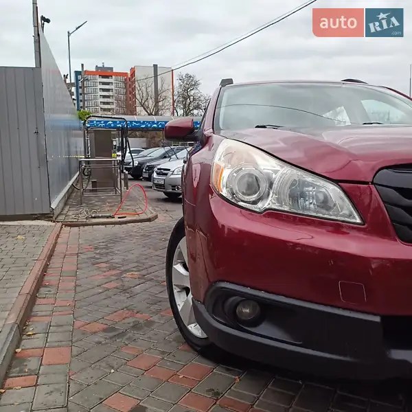 Subaru Outback 2012