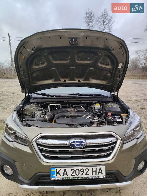 Универсал Subaru Outback 2017 в Киеве фото 5 Универсал Subaru Outback 2017 в Киеве