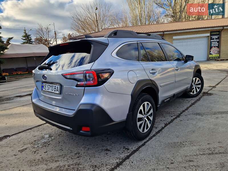 Внедорожник / Кроссовер Subaru Outback 2023 в Днепре