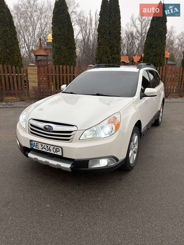 Универсал Subaru Outback 2011 в Днепре