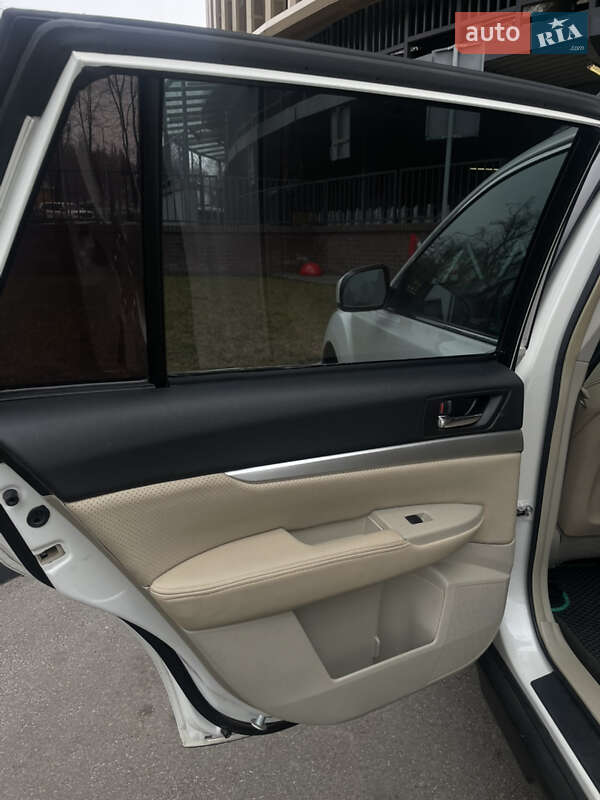 Універсал Subaru Outback 2012 в Харкові