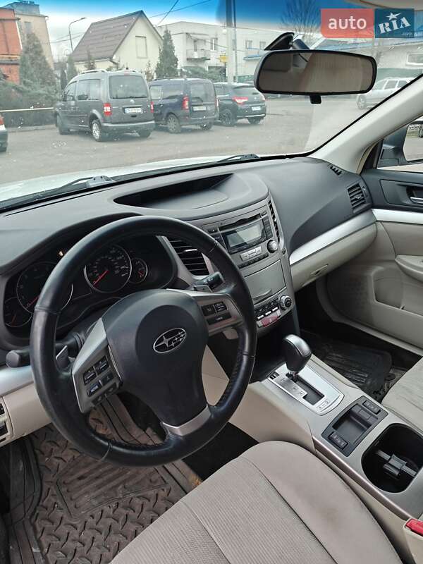 Универсал Subaru Outback 2013 в Черкассах