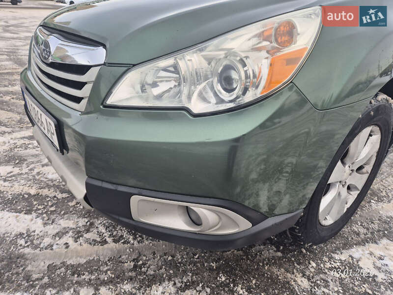 Универсал Subaru Outback 2010 в Киеве