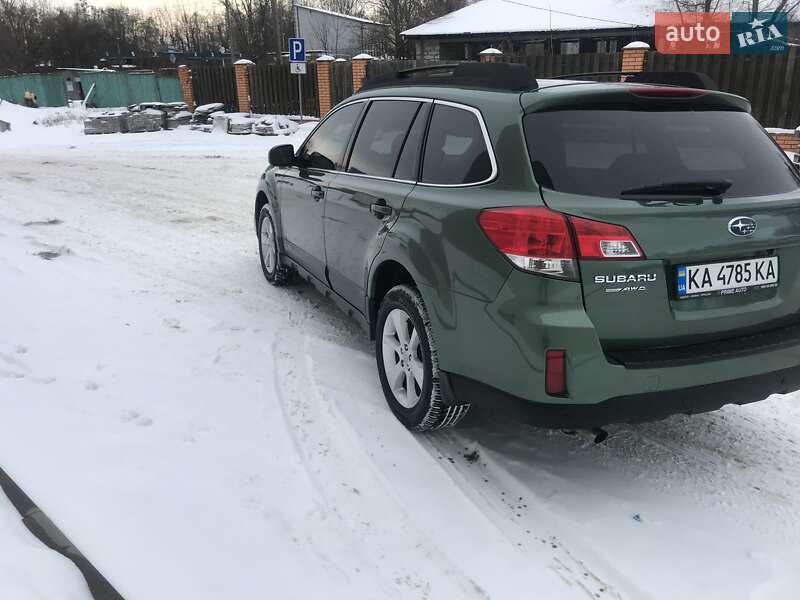Універсал Subaru Outback 2012 в Києві
