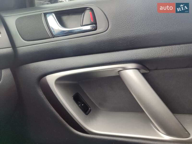 Универсал Subaru Outback 2008 в Харькове