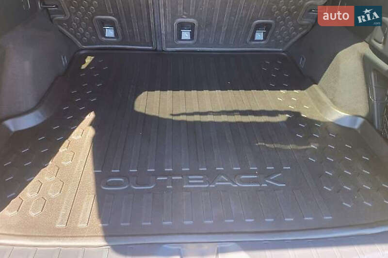 Внедорожник / Кроссовер Subaru Outback 2021 в Киеве