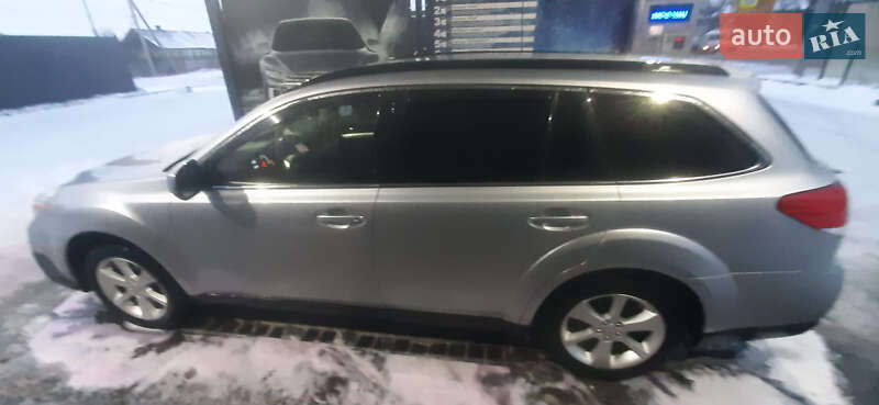 Универсал Subaru Outback 2013 в Павлограде