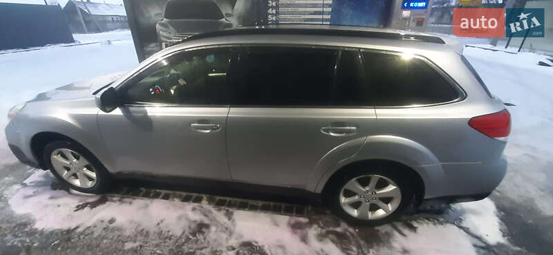 Универсал Subaru Outback 2013 в Павлограде