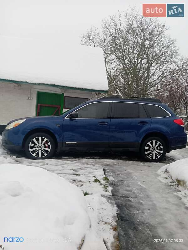 Универсал Subaru Outback 2011 в Каневе
