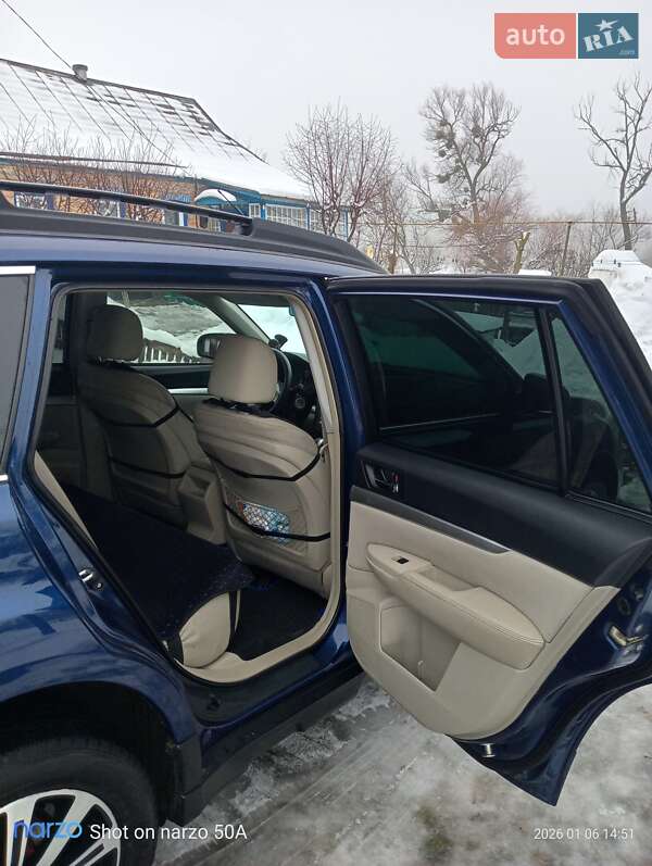 Универсал Subaru Outback 2011 в Каневе