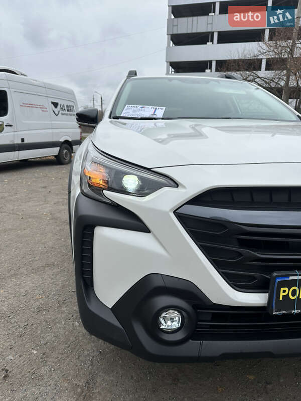 Внедорожник / Кроссовер Subaru Outback 2024 в Полтаве