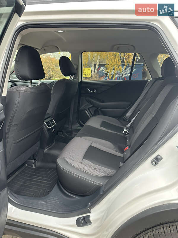 Внедорожник / Кроссовер Subaru Outback 2024 в Полтаве