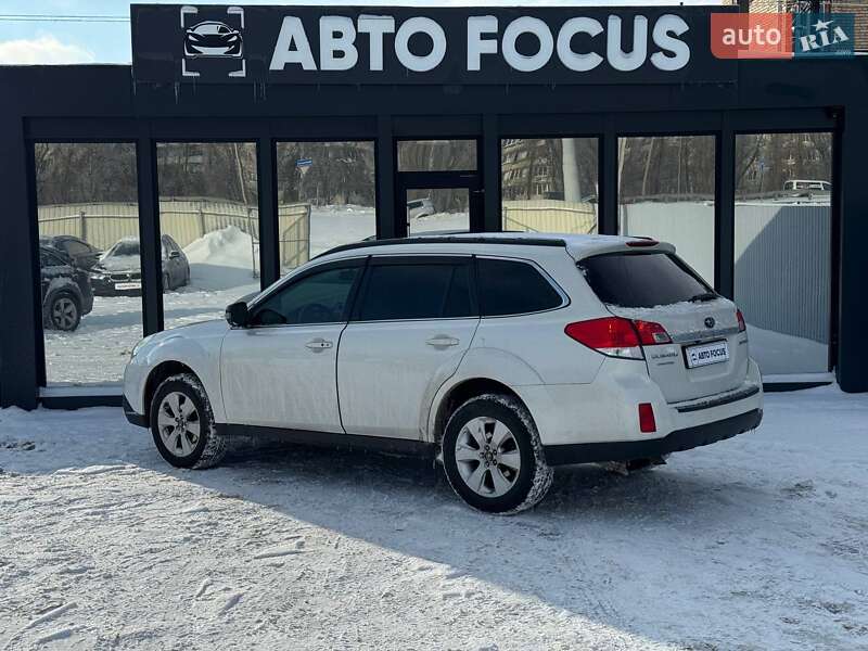 Універсал Subaru Outback 2011 в Києві
