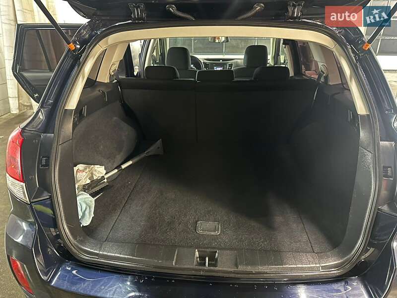 Универсал Subaru Outback 2013 в Львове
