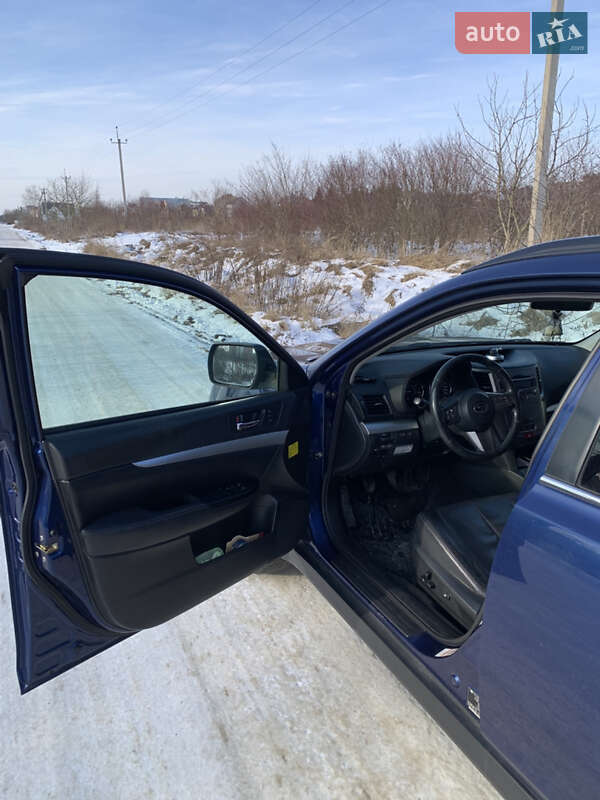 Универсал Subaru Outback 2010 в Николаеве