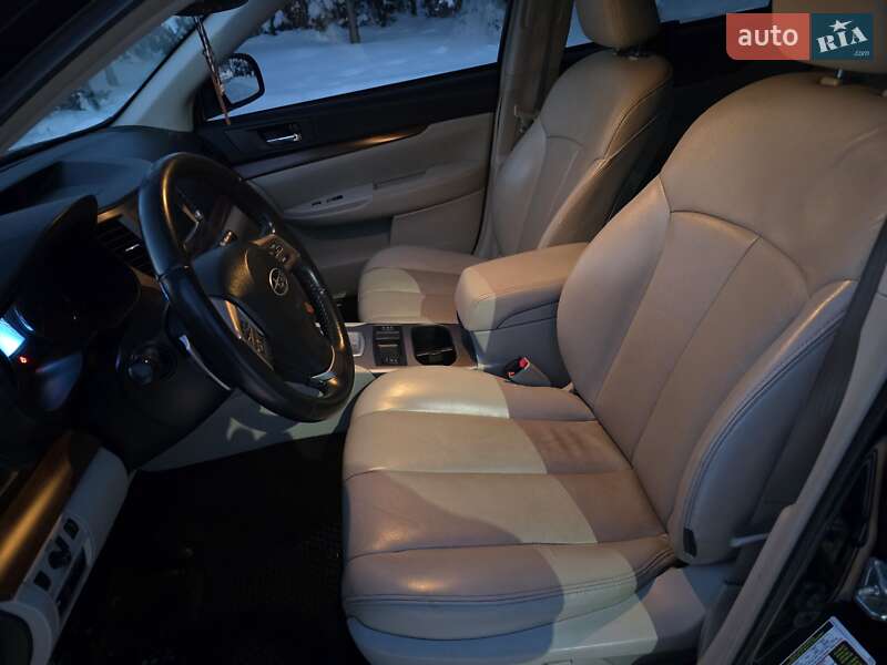 Универсал Subaru Outback 2013 в Тернополе
