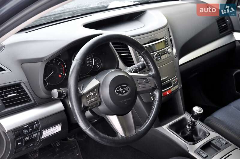 Универсал Subaru Outback 2010 в Львове