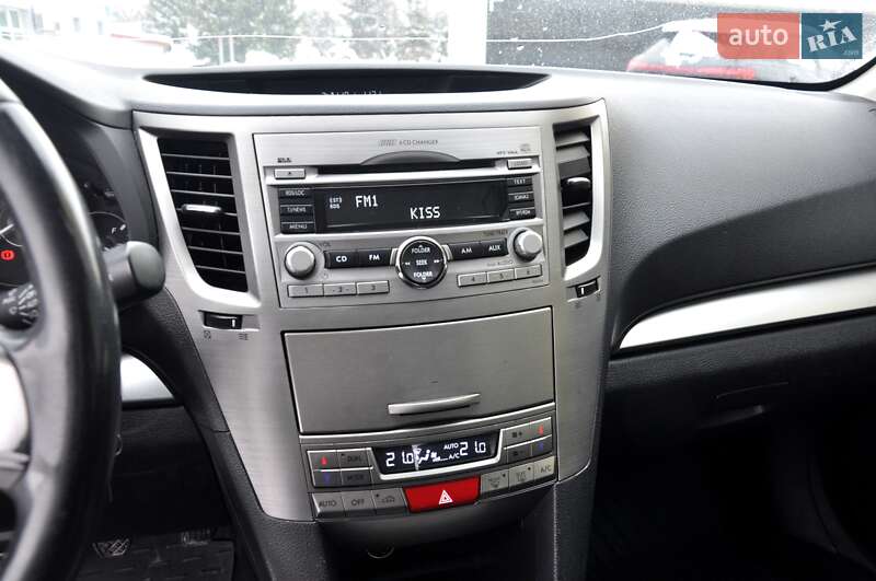 Универсал Subaru Outback 2010 в Львове