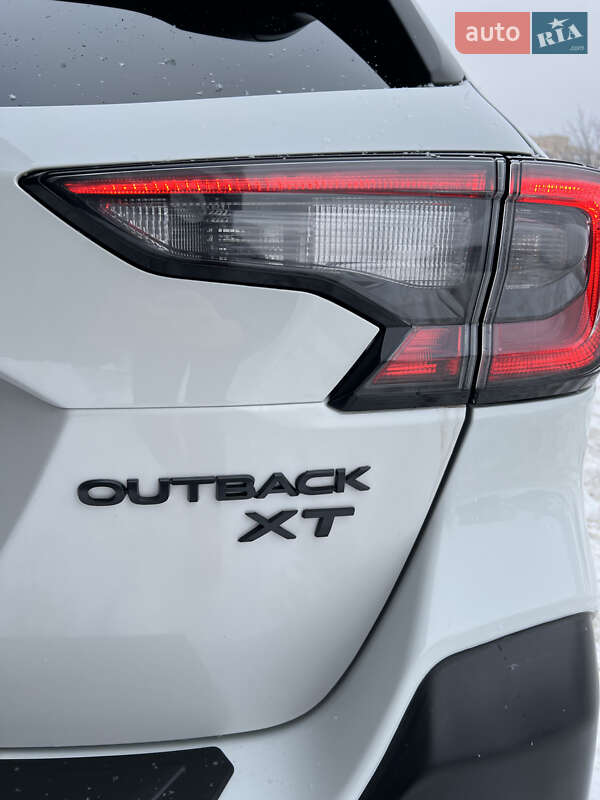 Универсал Subaru Outback 2021 в Киеве