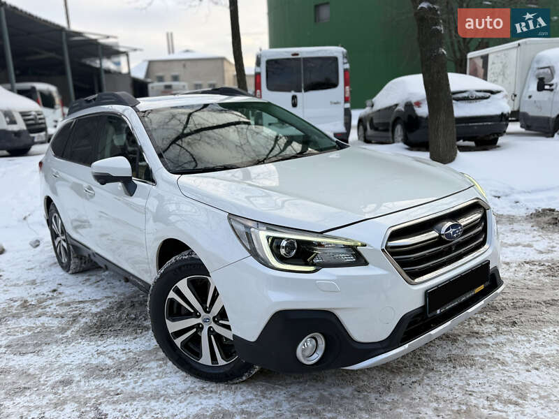 Универсал Subaru Outback 2018 в Киеве