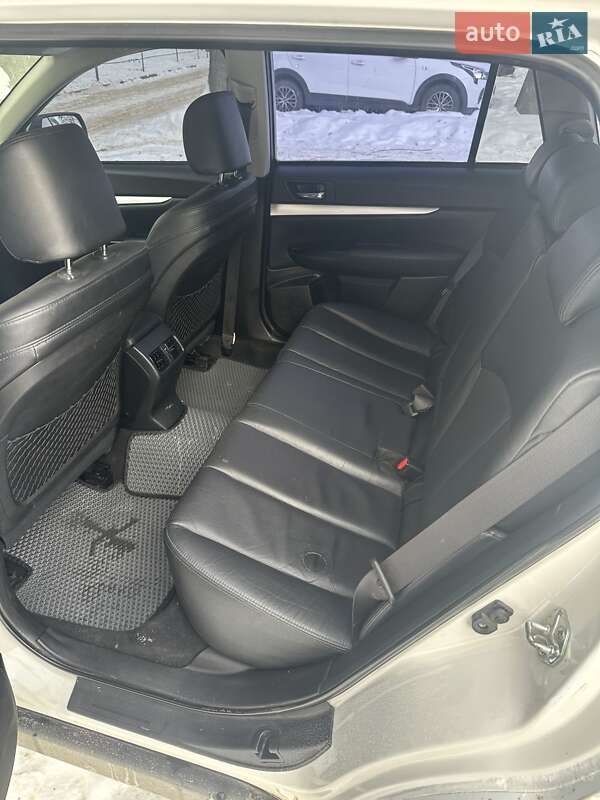 Універсал Subaru Outback 2011 в Харкові