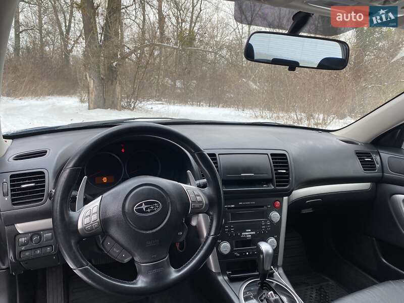 Универсал Subaru Outback 2008 в Киеве
