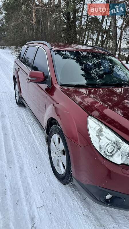Універсал Subaru Outback 2010 в Києві