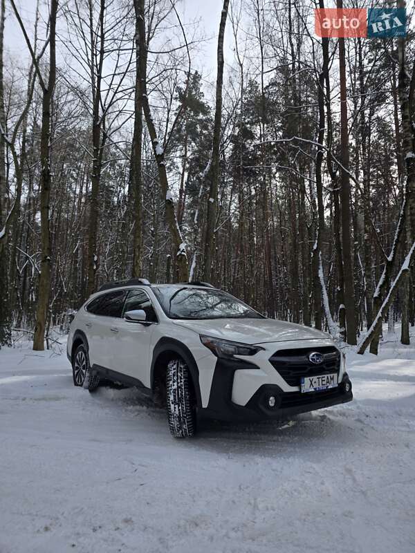 Внедорожник / Кроссовер Subaru Outback 2023 в Киеве