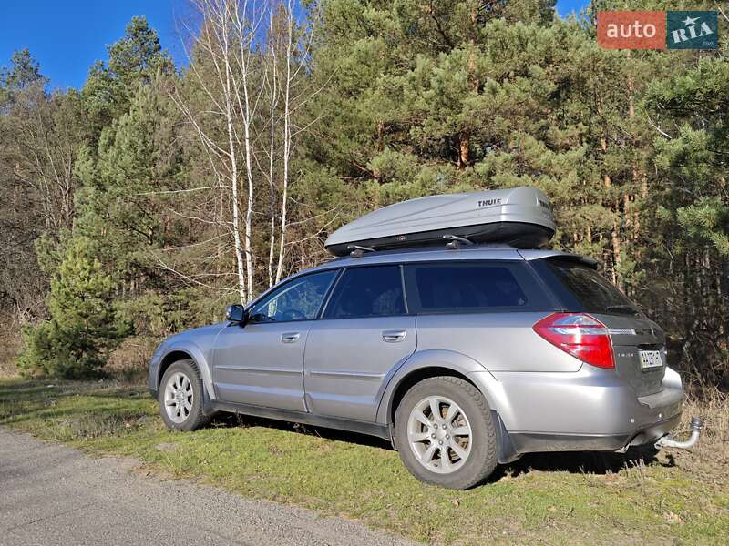 Універсал Subaru Outback 2008 в Києві
