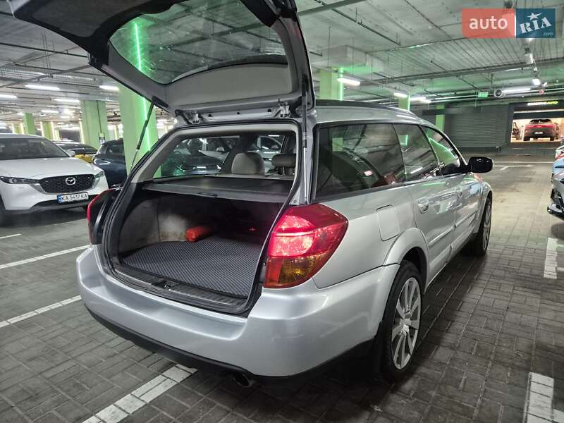 Універсал Subaru Outback 2003 в Києві