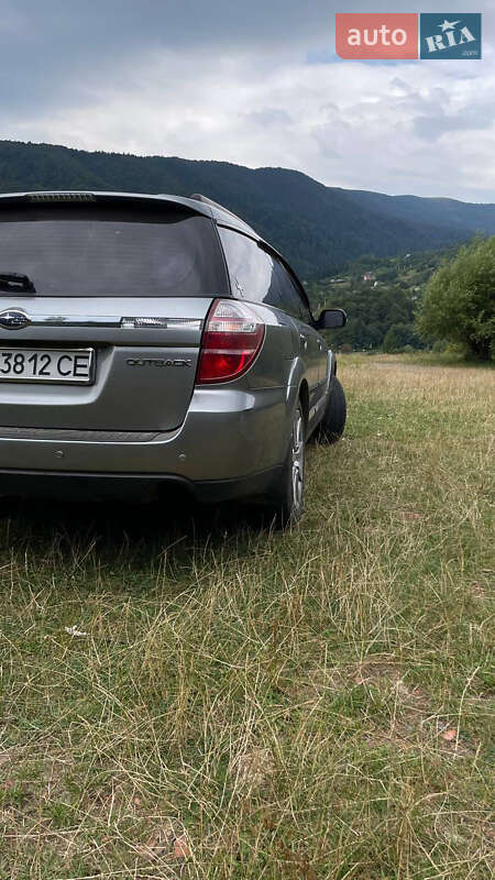 Універсал Subaru Outback 2007 в Києві